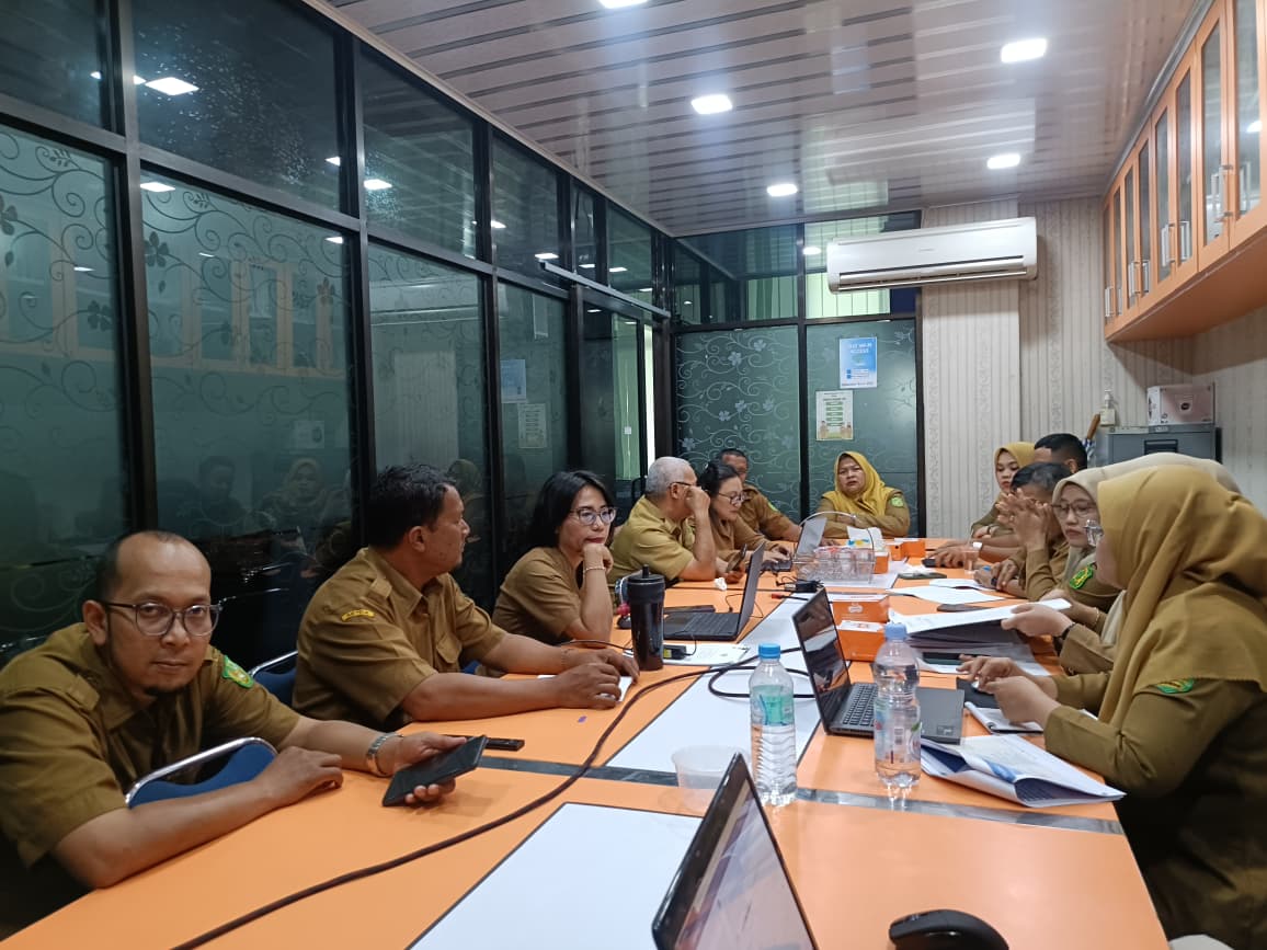 Pembahasan dan Penyusunan Peraturan Walikota di Ruang Rapat Bagian Organisasi Setda Kantor Walikota Medan